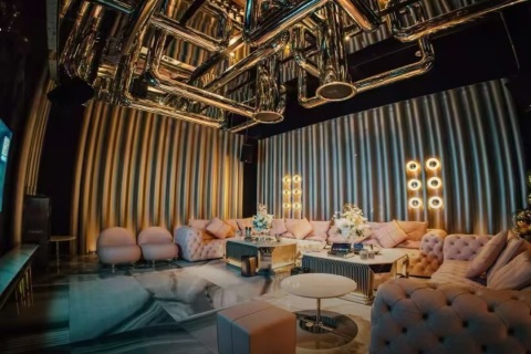 新会SUPER EACT酒吧招聘包厢接待员